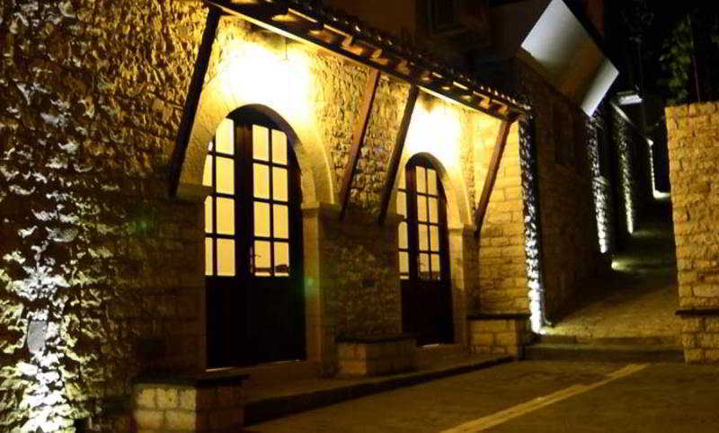 Boutique Hotel Muzaka Berat Exterior foto