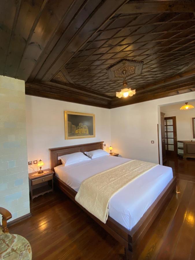 Boutique Hotel Muzaka Berat Exterior foto
