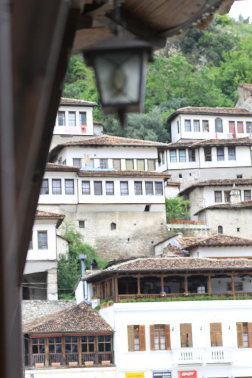 Boutique Hotel Muzaka Berat Exterior foto