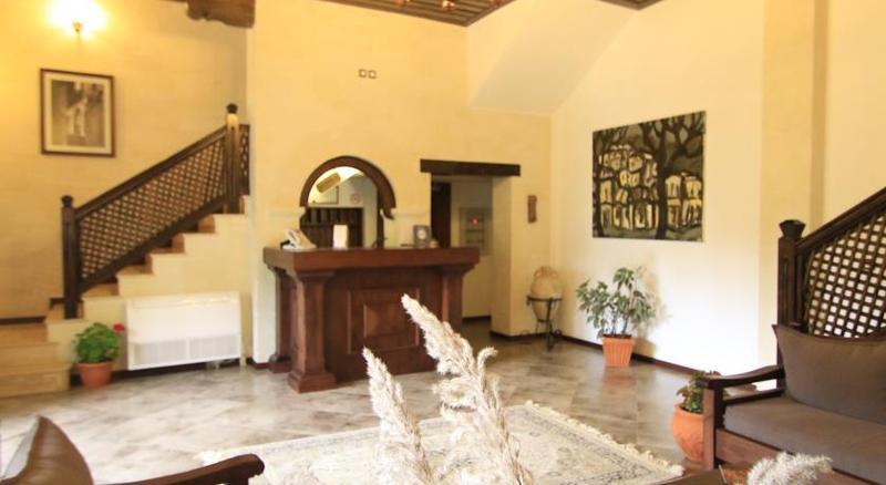 Boutique Hotel Muzaka Berat Exterior foto